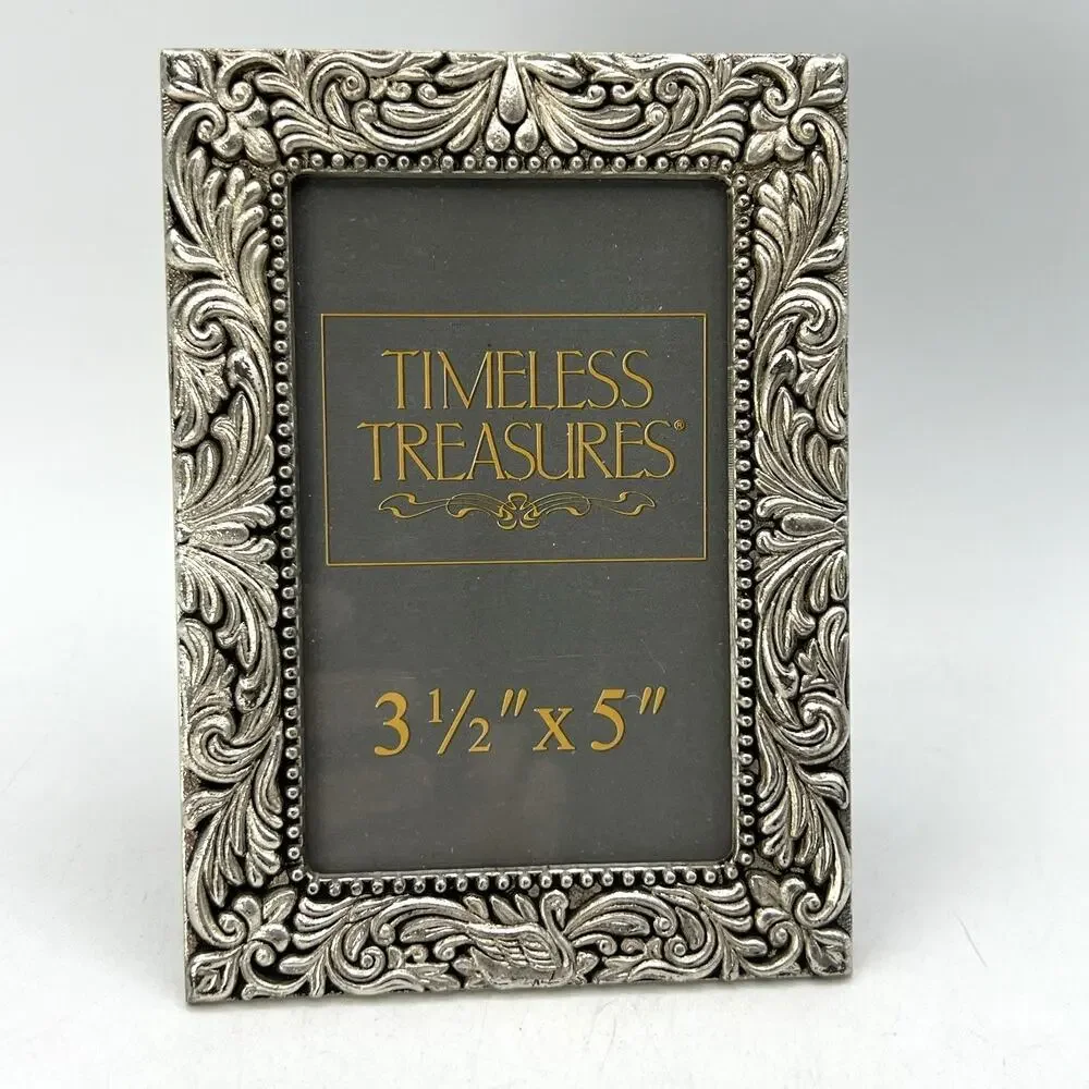 Timeless Treasures Silver Pewter Ornate Repousse Floral Scroll Frame Swan 3.5x5